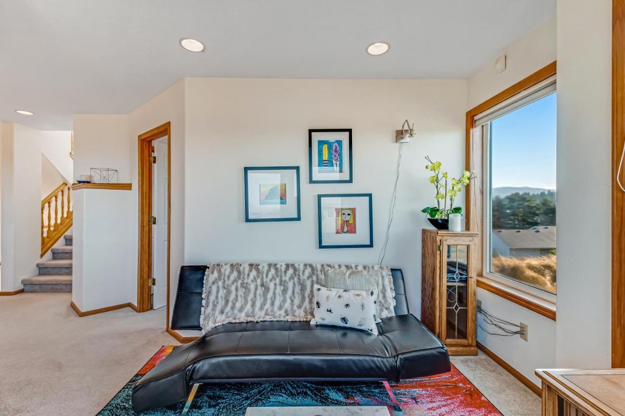Sea Stack View Villa Pacific City Exterior photo